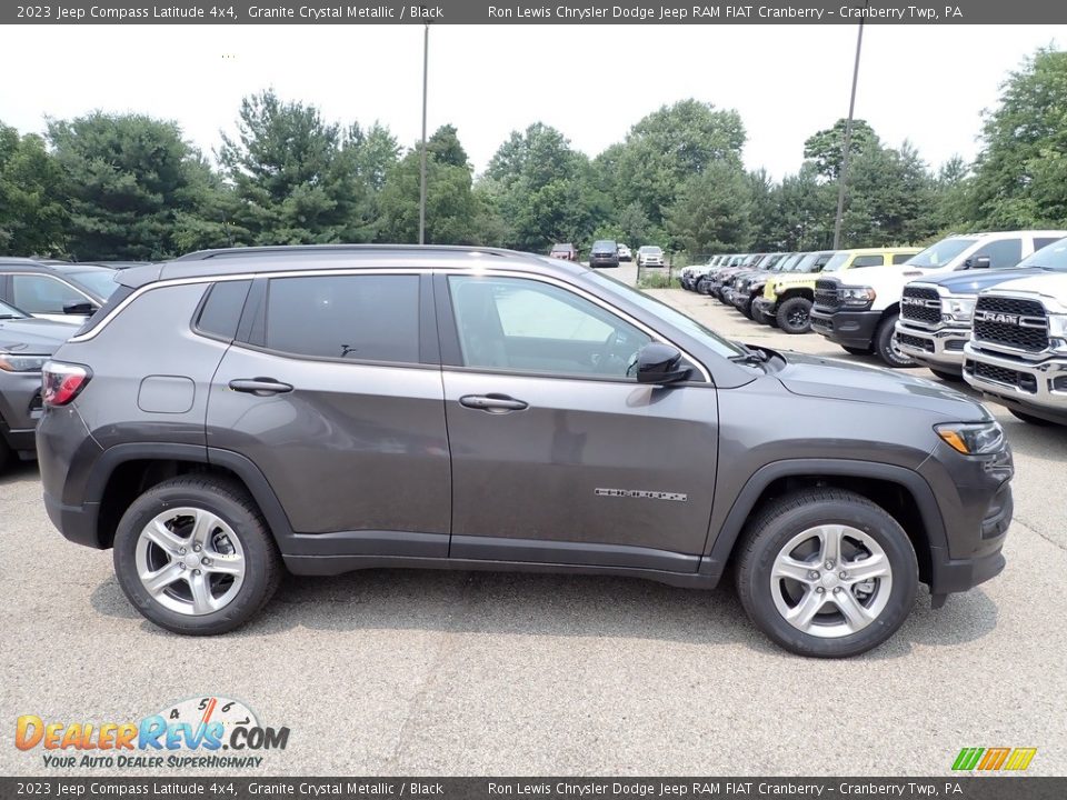 2023 Jeep Compass Latitude 4x4 Granite Crystal Metallic / Black Photo #6