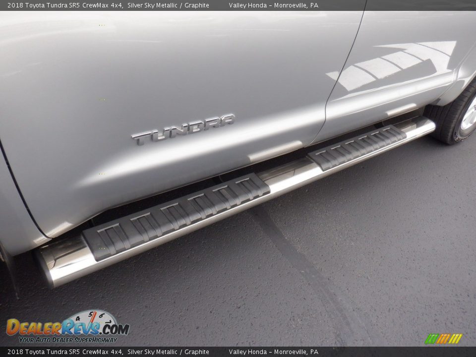 2018 Toyota Tundra SR5 CrewMax 4x4 Silver Sky Metallic / Graphite Photo #2