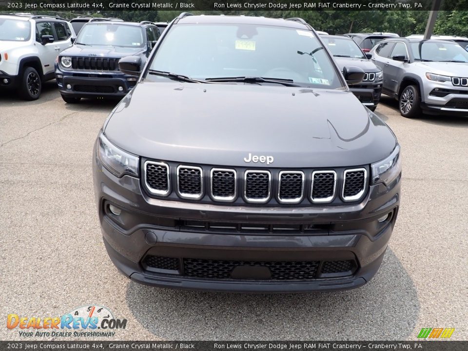 2023 Jeep Compass Latitude 4x4 Granite Crystal Metallic / Black Photo #8