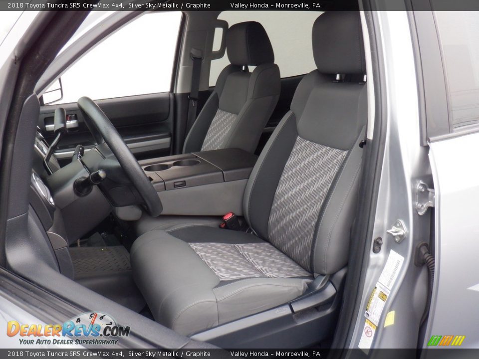 Front Seat of 2018 Toyota Tundra SR5 CrewMax 4x4 Photo #16