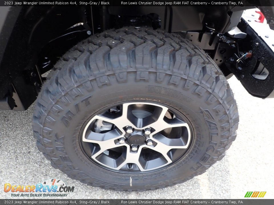 2023 Jeep Wrangler Unlimited Rubicon 4x4 Wheel Photo #9