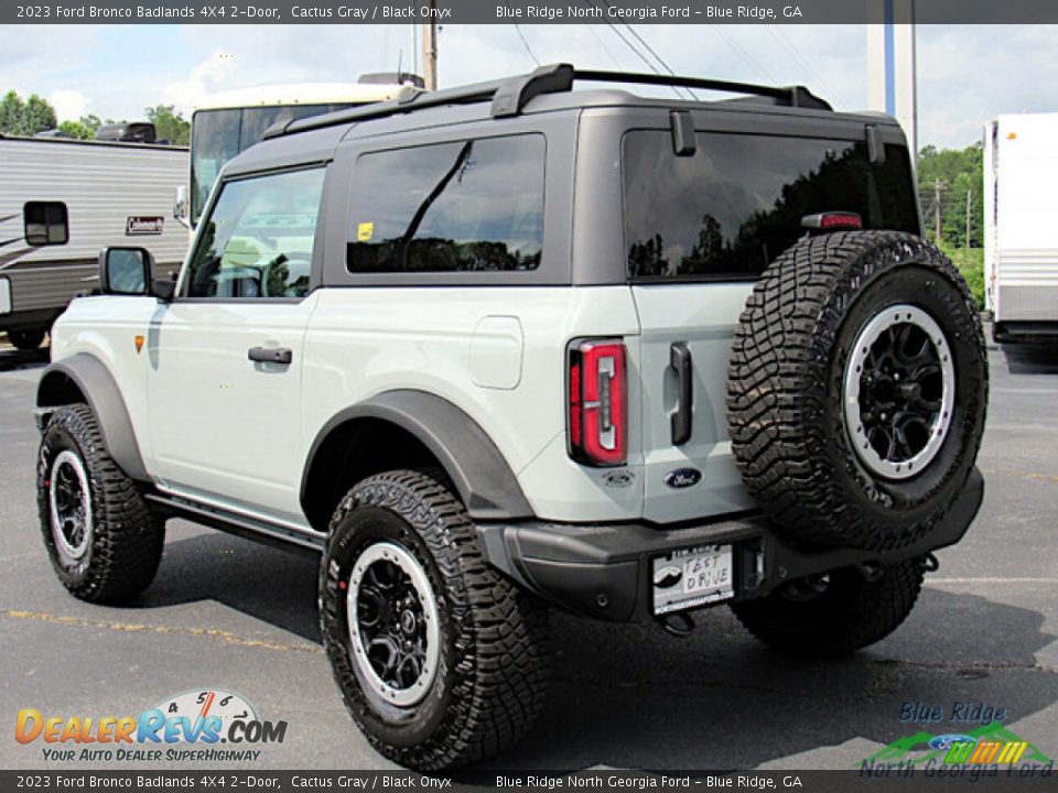 2023 Ford Bronco Badlands 4X4 2-Door Cactus Gray / Black Onyx Photo #3