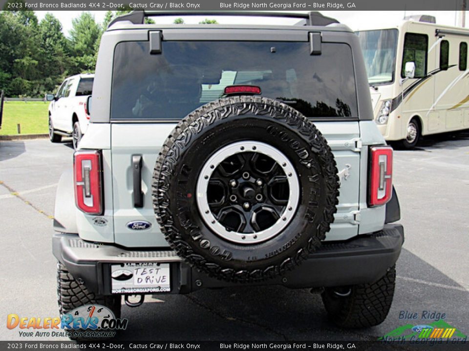 2023 Ford Bronco Badlands 4X4 2-Door Cactus Gray / Black Onyx Photo #4