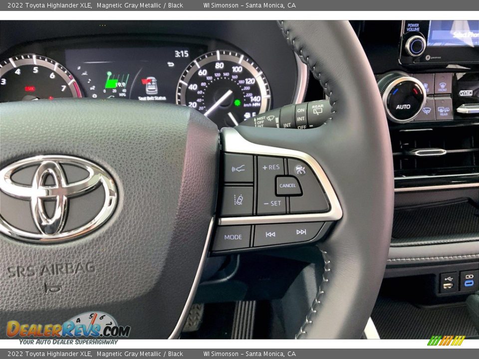 2022 Toyota Highlander XLE Steering Wheel Photo #22