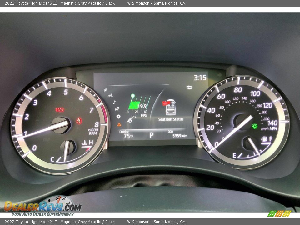 2022 Toyota Highlander XLE Gauges Photo #23