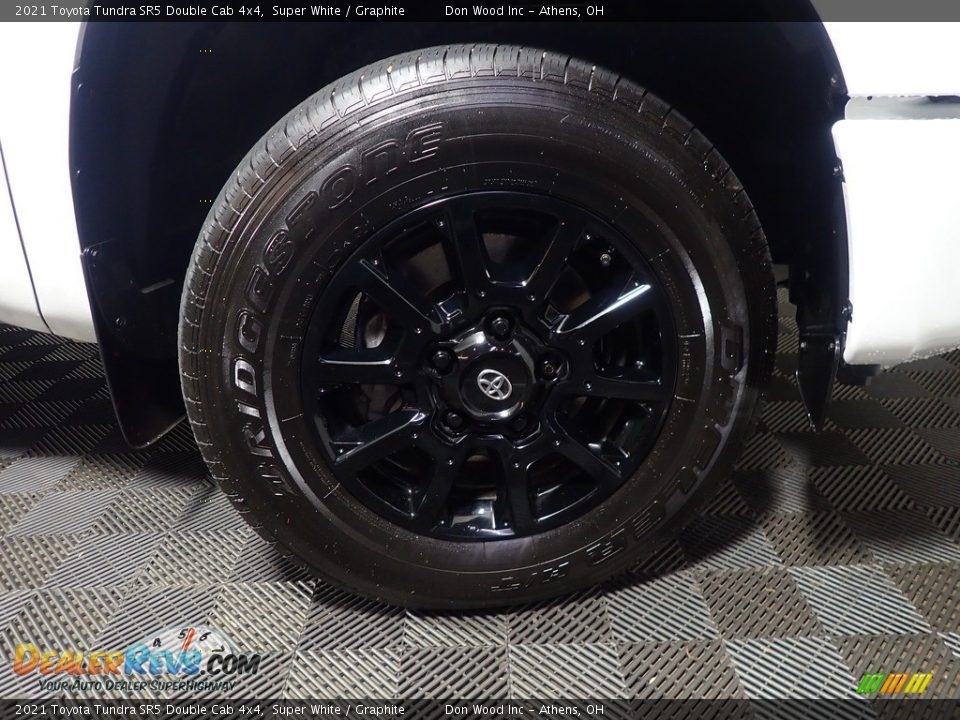 2021 Toyota Tundra SR5 Double Cab 4x4 Super White / Graphite Photo #35