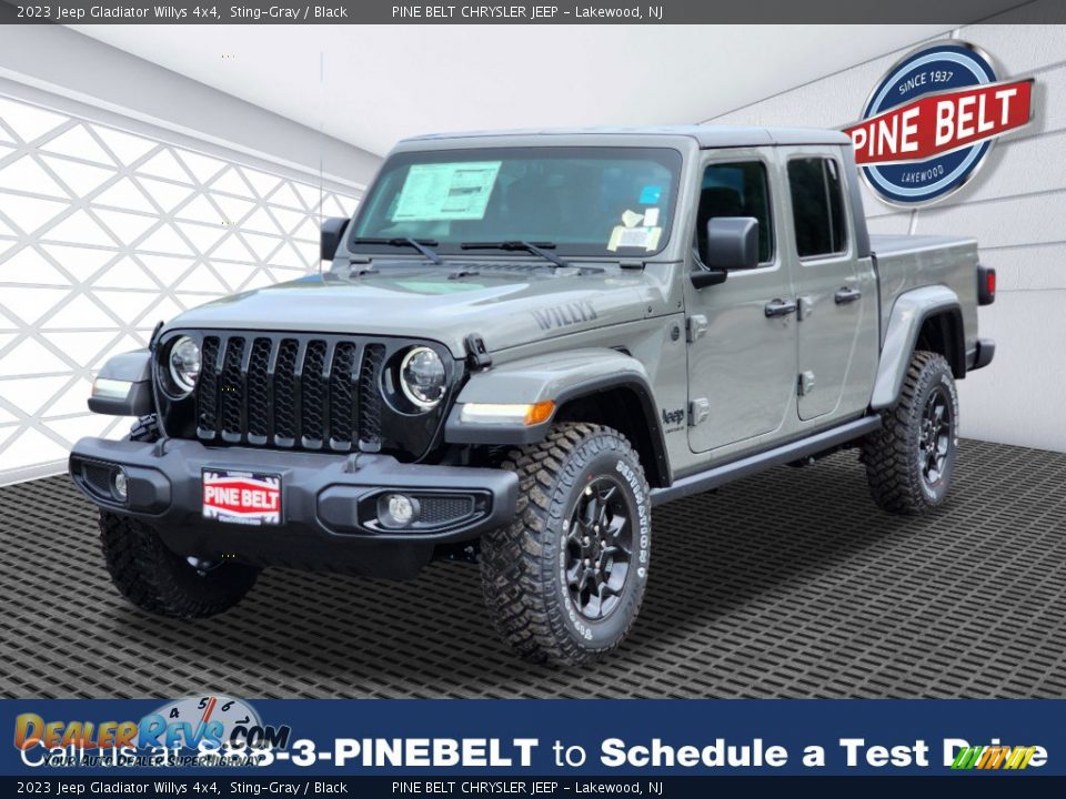 2023 Jeep Gladiator Willys 4x4 Sting-Gray / Black Photo #1