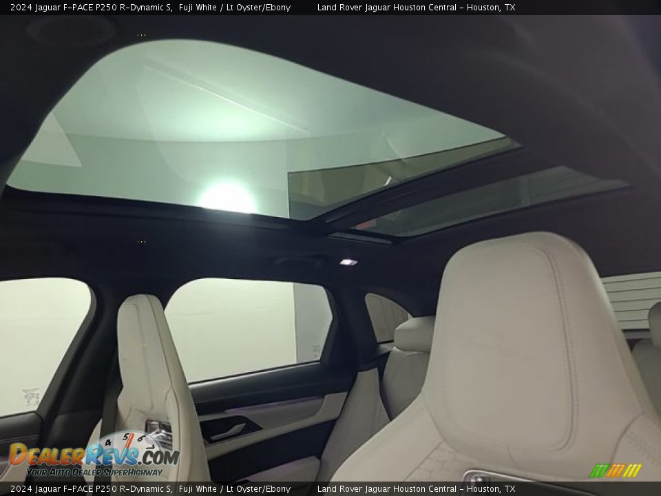 Sunroof of 2024 Jaguar F-PACE P250 R-Dynamic S Photo #24