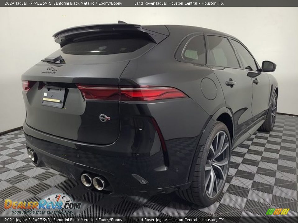 Exhaust of 2024 Jaguar F-PACE SVR Photo #2