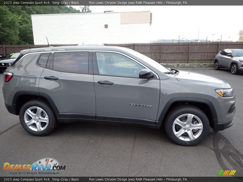 2023 Jeep Compass Sport 4x4 Sting-Gray / Black Photo #7