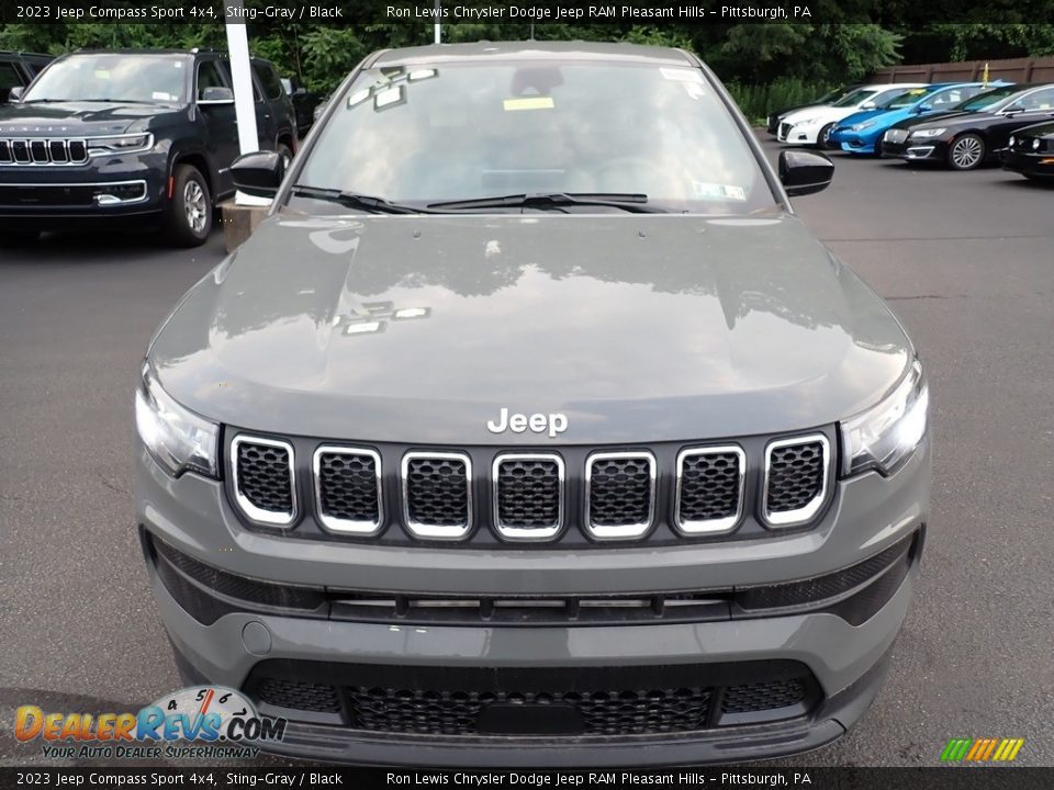 2023 Jeep Compass Sport 4x4 Sting-Gray / Black Photo #9