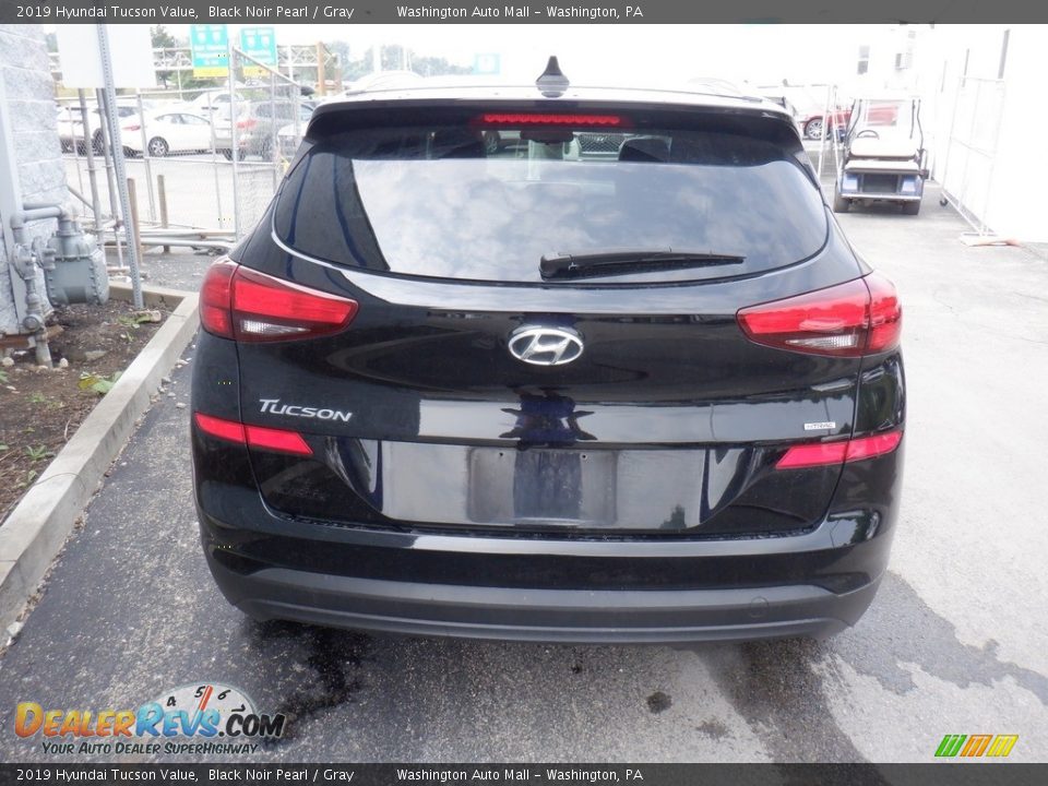 2019 Hyundai Tucson Value Black Noir Pearl / Gray Photo #8