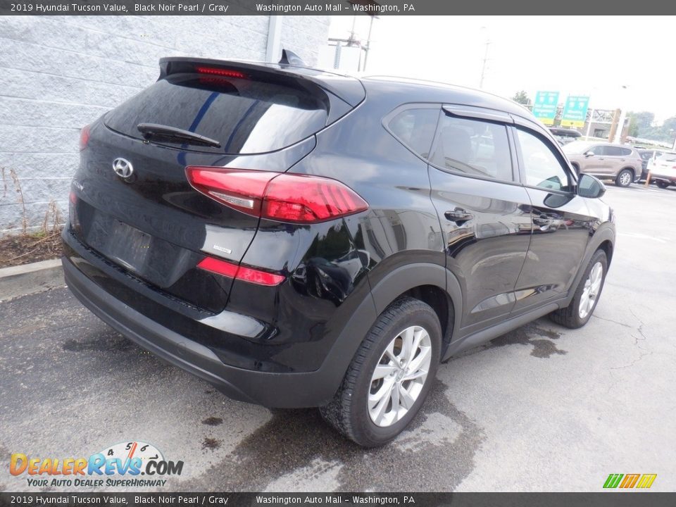 2019 Hyundai Tucson Value Black Noir Pearl / Gray Photo #9