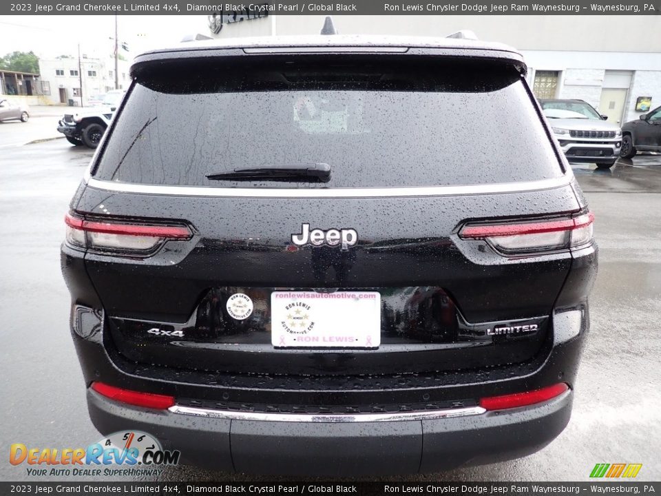 2023 Jeep Grand Cherokee L Limited 4x4 Diamond Black Crystal Pearl / Global Black Photo #4