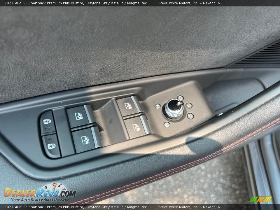 Door Panel of 2021 Audi S5 Sportback Premium Plus quattro Photo #11