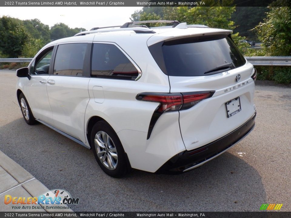 2022 Toyota Sienna Limited AWD Hybrid Windchill Pearl / Graphite Photo #18