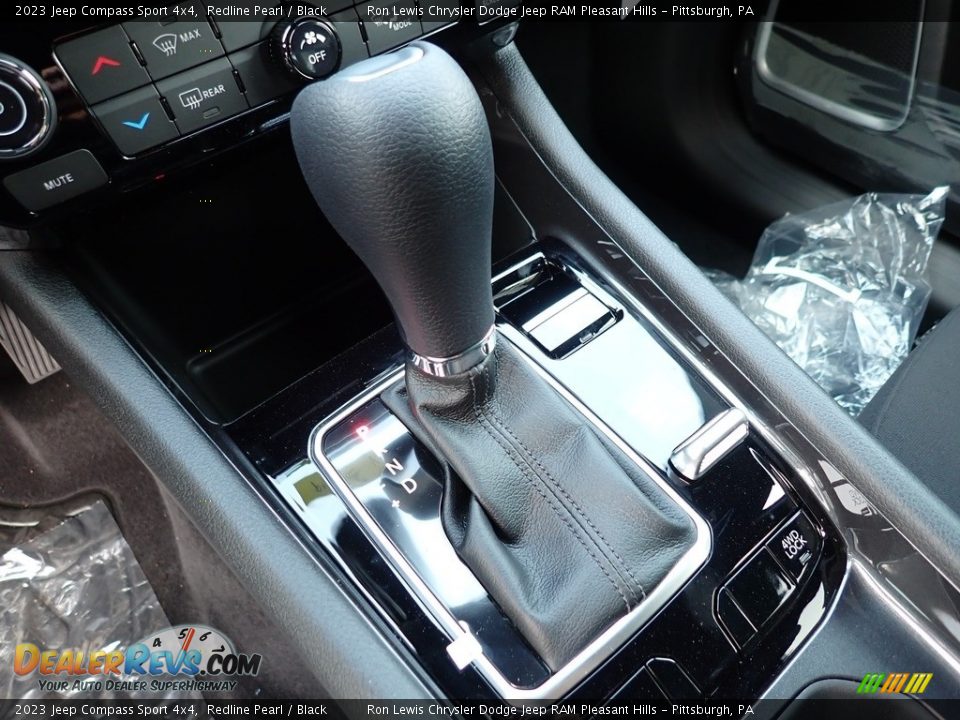 2023 Jeep Compass Sport 4x4 Shifter Photo #17