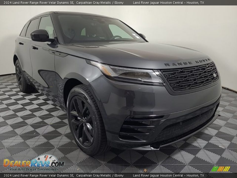 Front 3/4 View of 2024 Land Rover Range Rover Velar Dynamic SE Photo #12