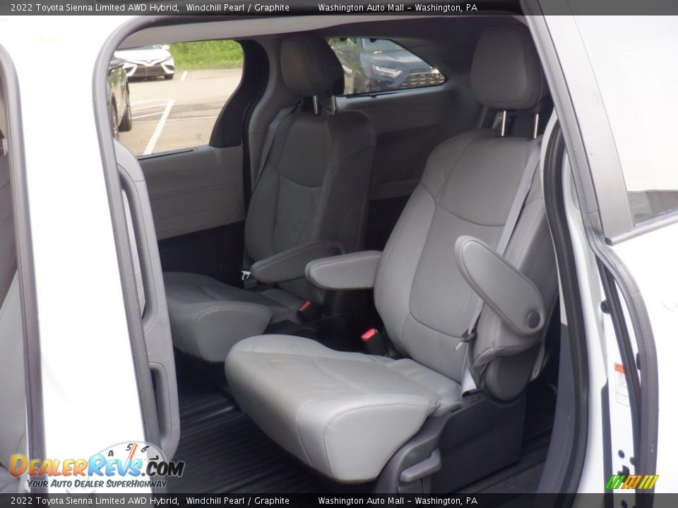 2022 Toyota Sienna Limited AWD Hybrid Windchill Pearl / Graphite Photo #35