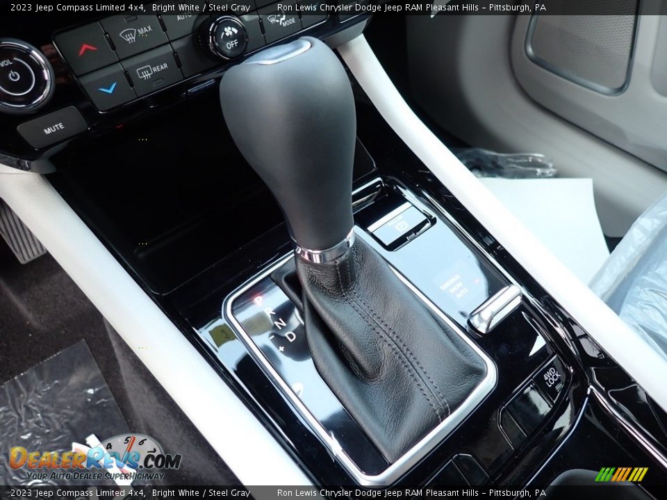 2023 Jeep Compass Limited 4x4 Shifter Photo #18