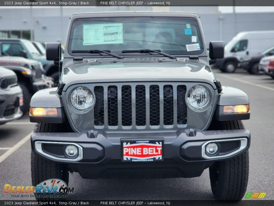 2023 Jeep Gladiator Sport 4x4 Sting-Gray / Black Photo #2