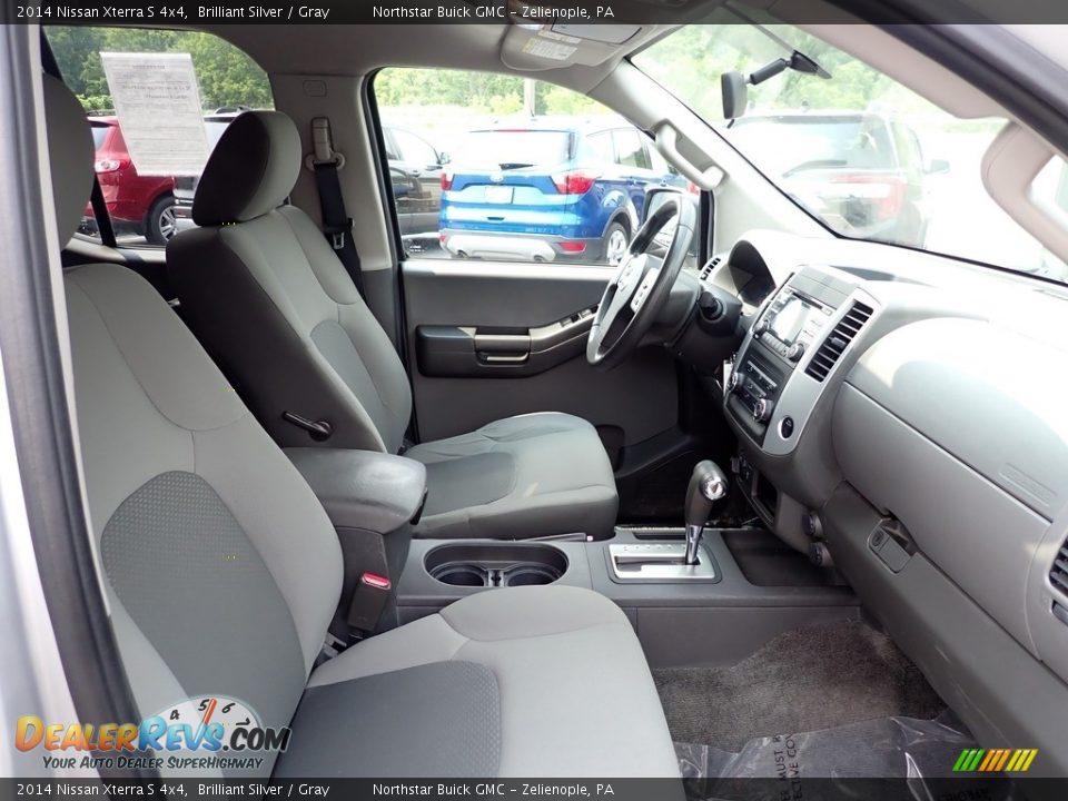 Front Seat of 2014 Nissan Xterra S 4x4 Photo #14