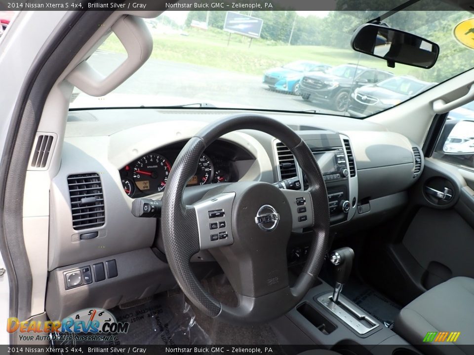 2014 Nissan Xterra S 4x4 Steering Wheel Photo #20