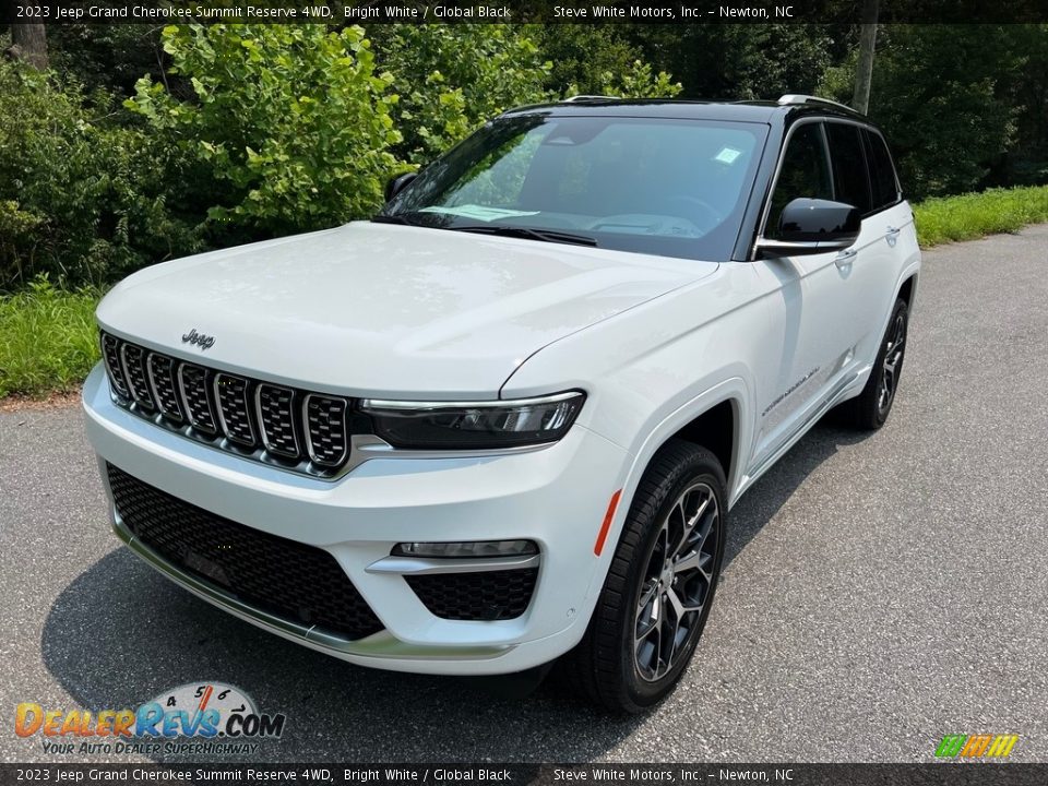 2023 Jeep Grand Cherokee Summit Reserve 4WD Bright White / Global Black Photo #2