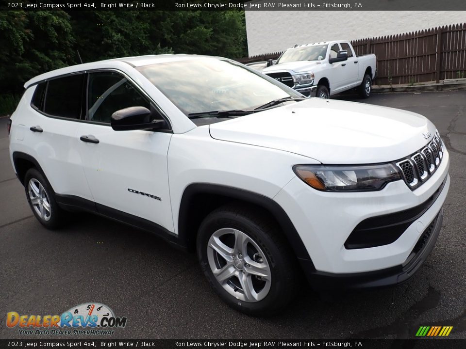 2023 Jeep Compass Sport 4x4 Bright White / Black Photo #8