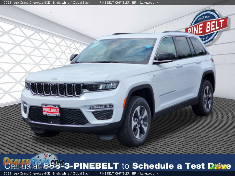 2023 Jeep Grand Cherokee 4XE Bright White / Global Black Photo #1