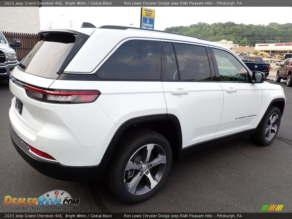 2023 Jeep Grand Cherokee 4XE Bright White / Global Black Photo #6