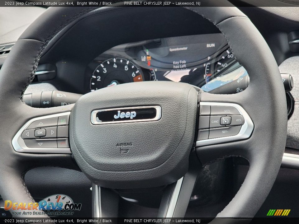 2023 Jeep Compass Latitude Lux 4x4 Bright White / Black Photo #14