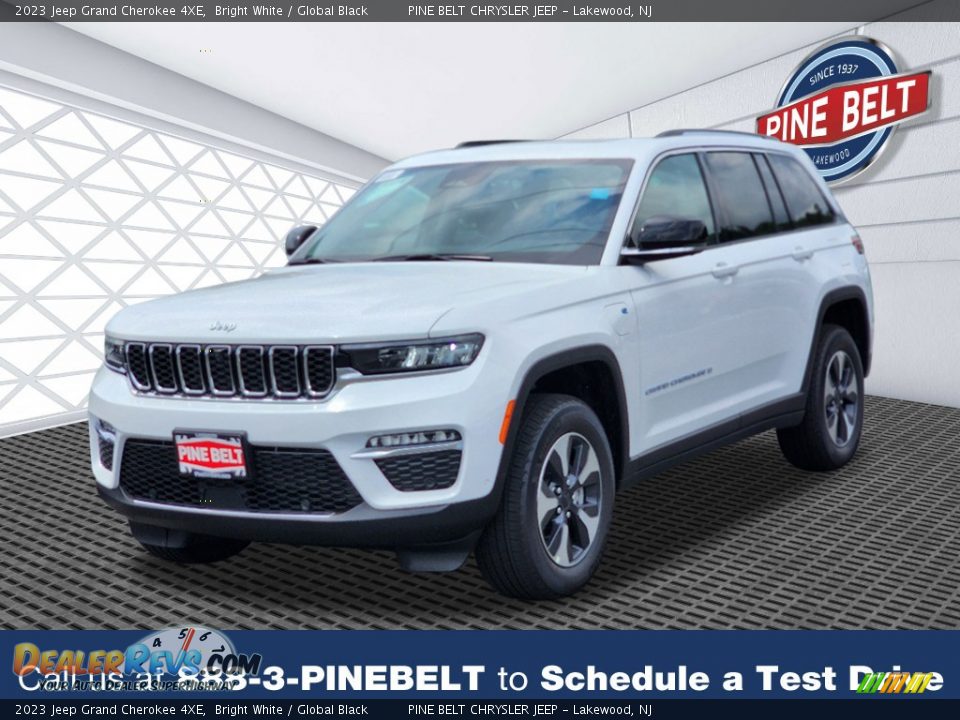 2023 Jeep Grand Cherokee 4XE Bright White / Global Black Photo #1