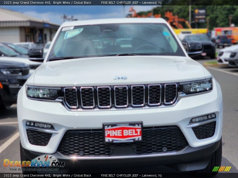 2023 Jeep Grand Cherokee 4XE Bright White / Global Black Photo #2