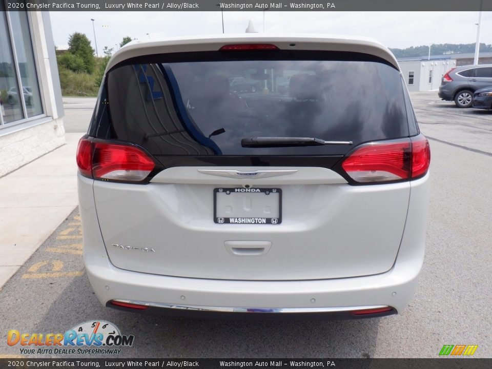 2020 Chrysler Pacifica Touring Luxury White Pearl / Alloy/Black Photo #7