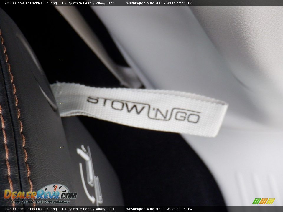 2020 Chrysler Pacifica Touring Luxury White Pearl / Alloy/Black Photo #26