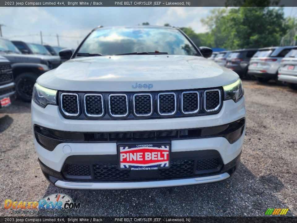 2023 Jeep Compass Limited 4x4 Bright White / Black Photo #2