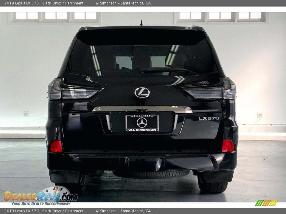 2019 Lexus LX 570 Black Onyx / Parchment Photo #3