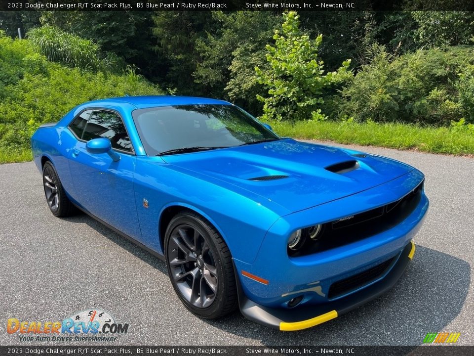 Front 3/4 View of 2023 Dodge Challenger R/T Scat Pack Plus Photo #4