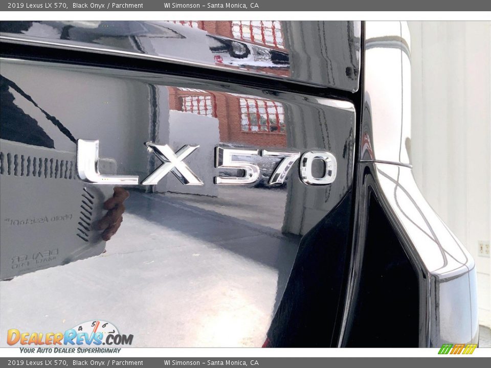 2019 Lexus LX 570 Logo Photo #7