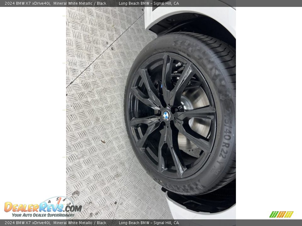 2024 BMW X7 xDrive40i Mineral White Metallic / Black Photo #8