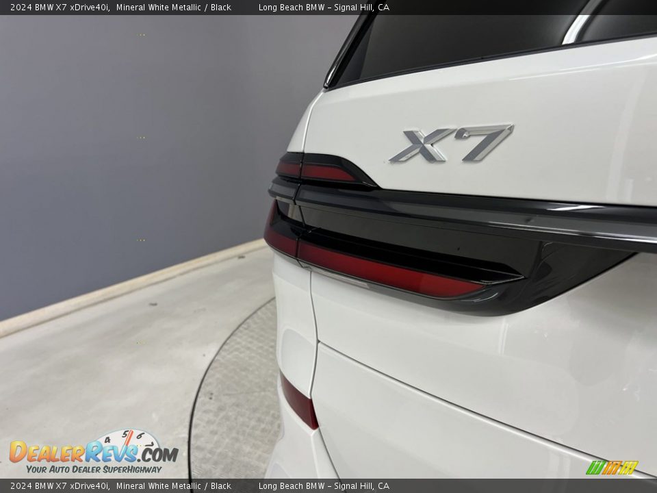 2024 BMW X7 xDrive40i Logo Photo #15