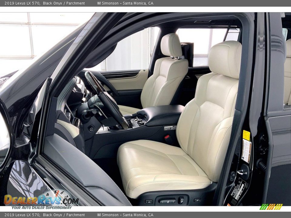 Front Seat of 2019 Lexus LX 570 Photo #18