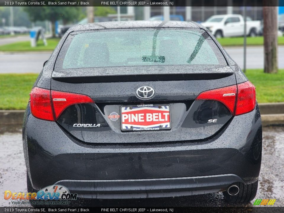 2019 Toyota Corolla SE Black Sand Pearl / Black Photo #4