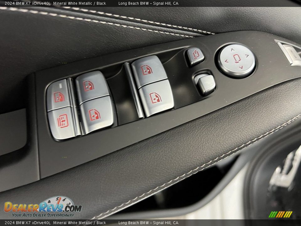 Controls of 2024 BMW X7 xDrive40i Photo #21