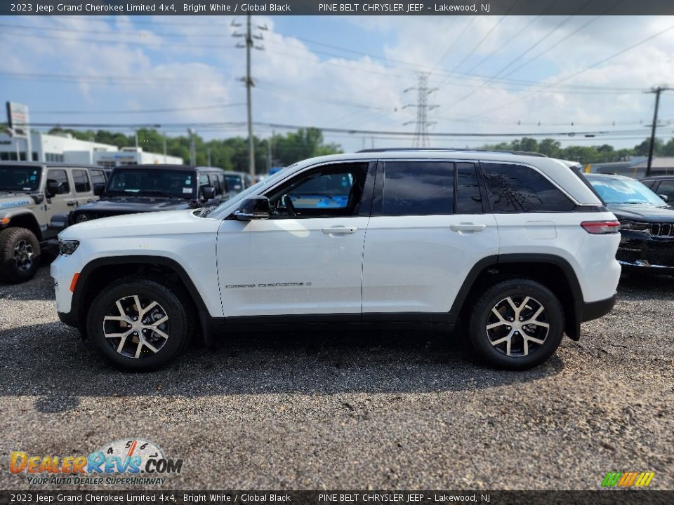 2023 Jeep Grand Cherokee Limited 4x4 Bright White / Global Black Photo #3