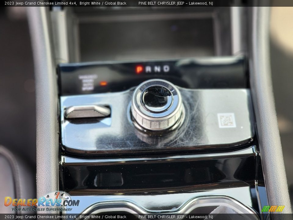 2023 Jeep Grand Cherokee Limited 4x4 Bright White / Global Black Photo #12