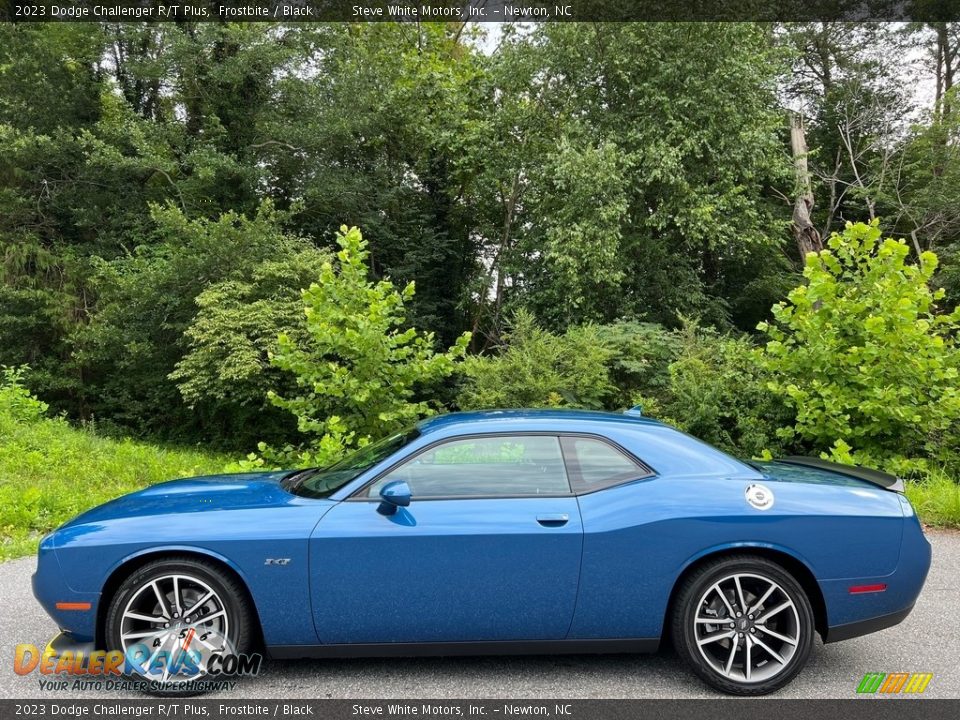 Frostbite 2023 Dodge Challenger R/T Plus Photo #1