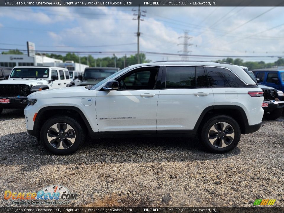 2023 Jeep Grand Cherokee 4XE Bright White / Wicker Beige/Global Black Photo #3