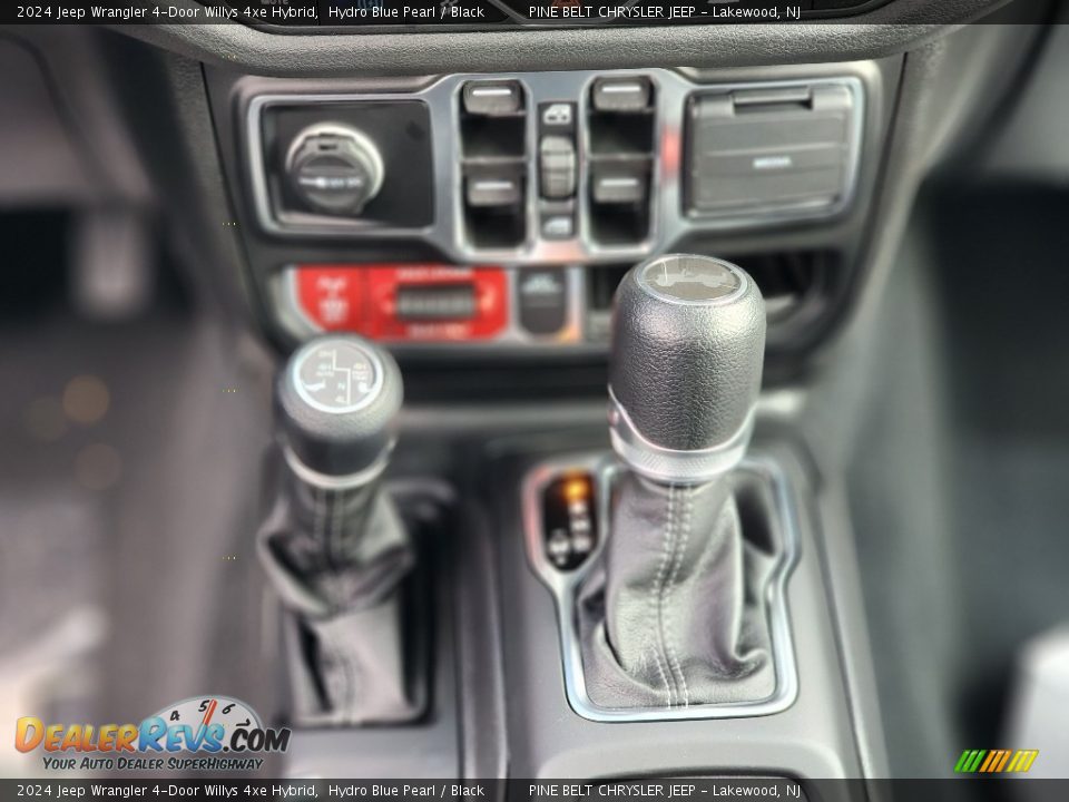 2024 Jeep Wrangler 4-Door Willys 4xe Hybrid Shifter Photo #12